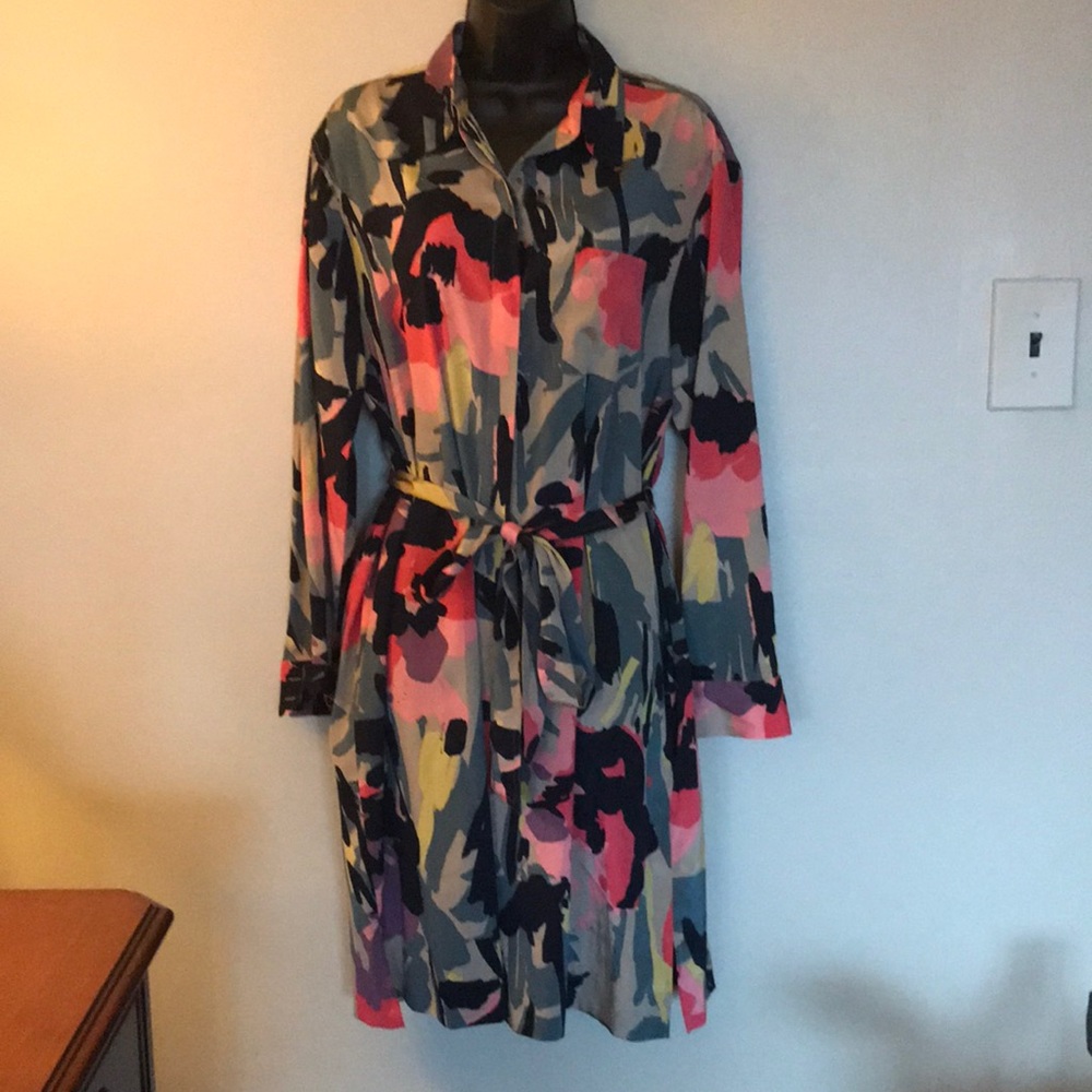 DKNY bottom down shirt dress w/ pockets - Size L